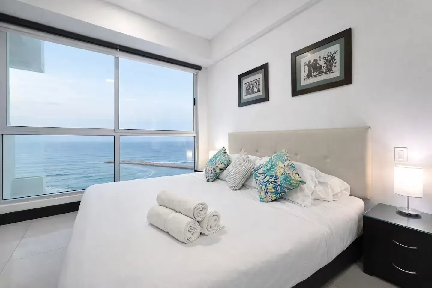 Apartment Skyline Ocean