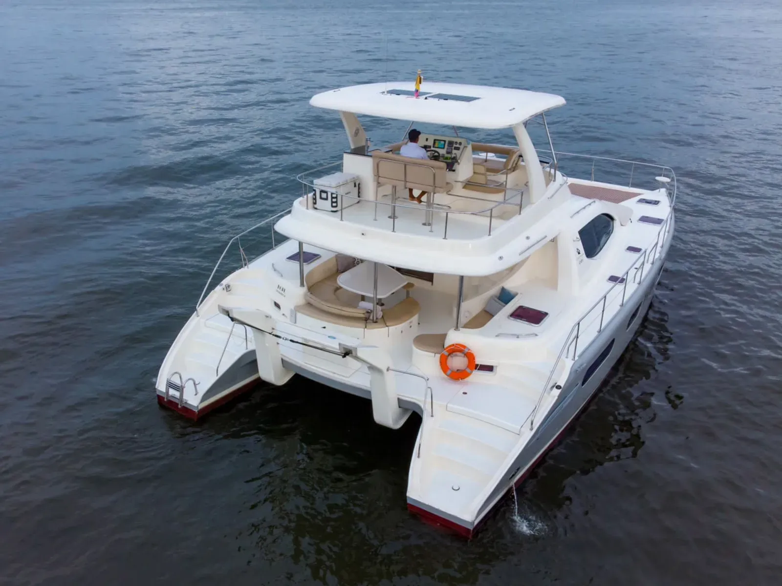 Catamaran 47