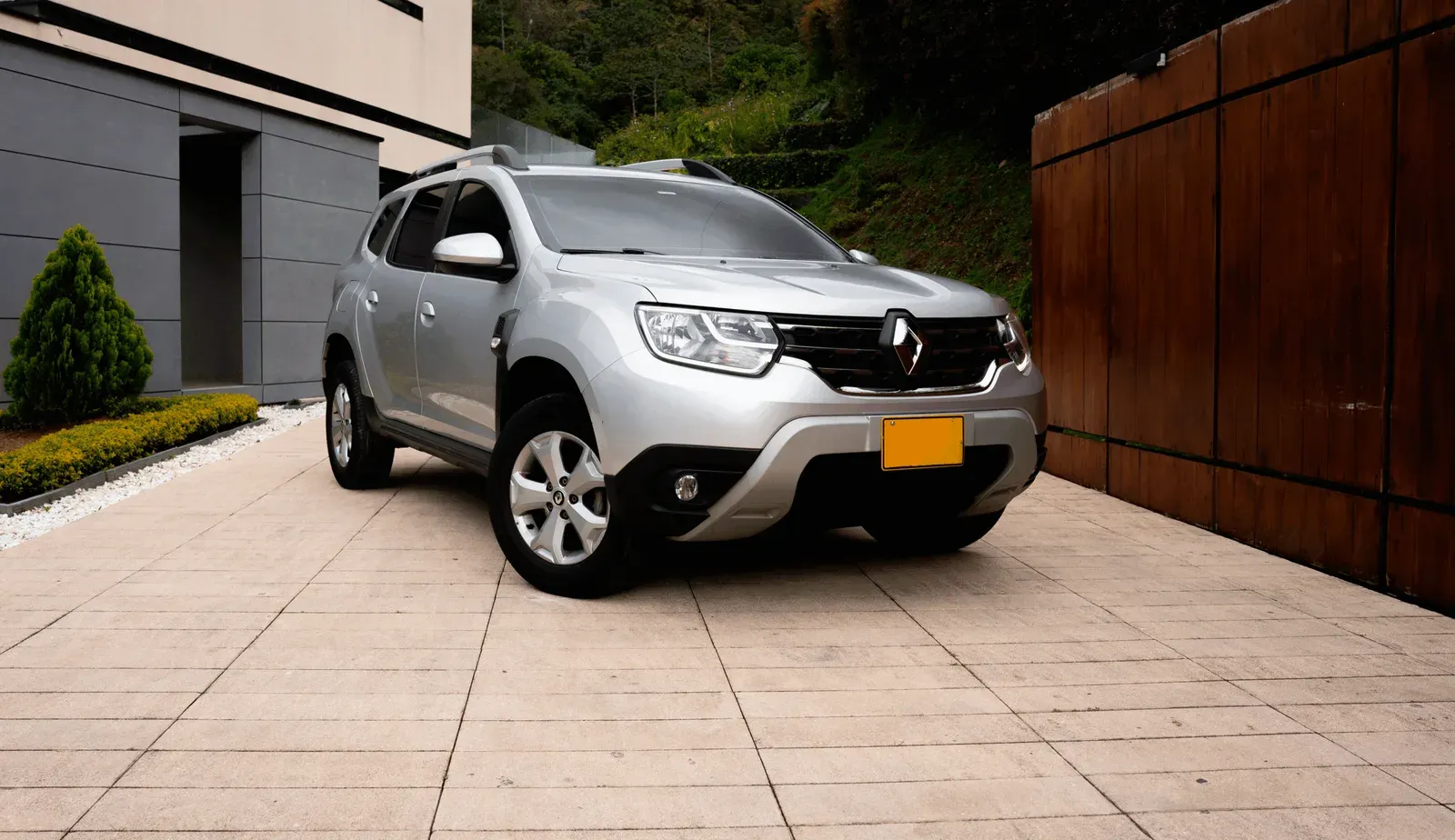 Luxury Mid-Size SUV