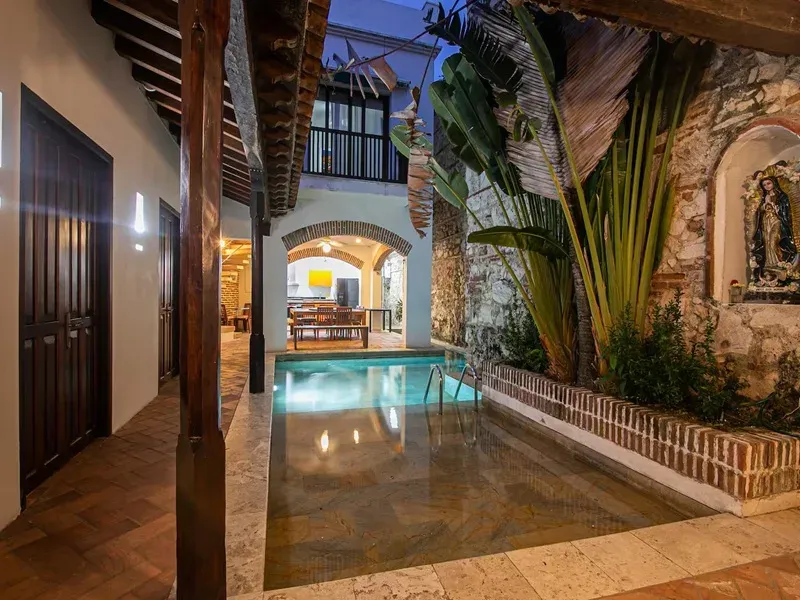 Roca House