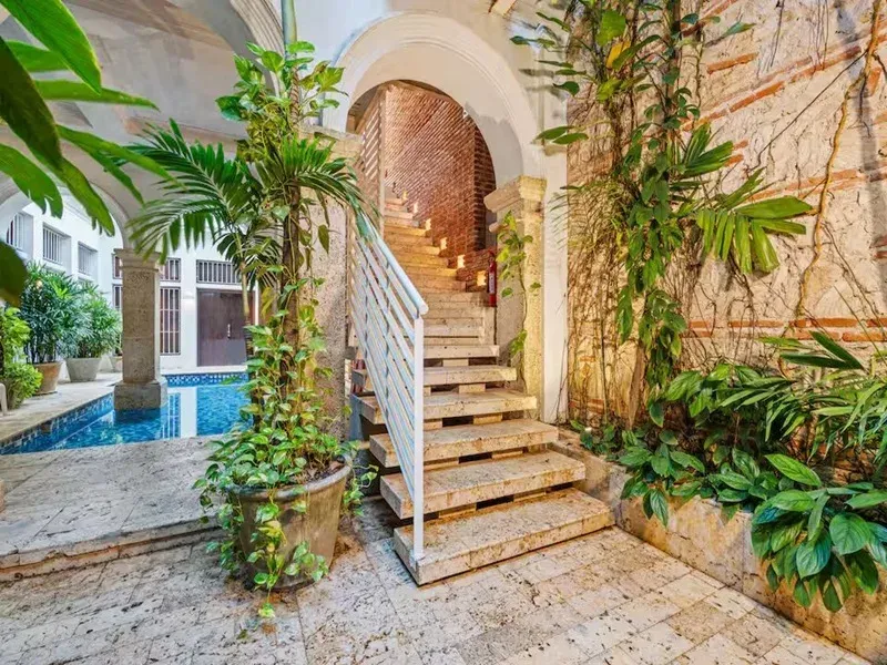 Romana House