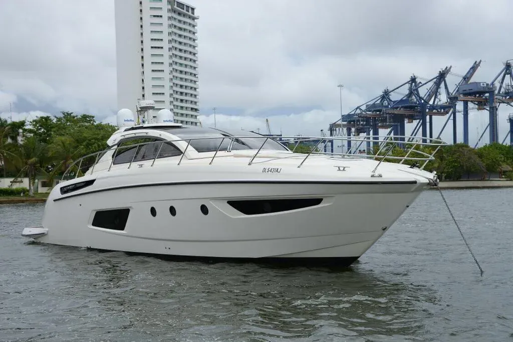 Azimut I gallery photo 2